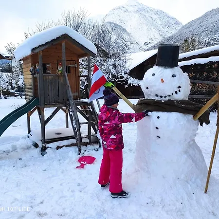Groassehof Haus Gstrein